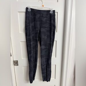 Women’s Camo Heritage Adapted State Joggers